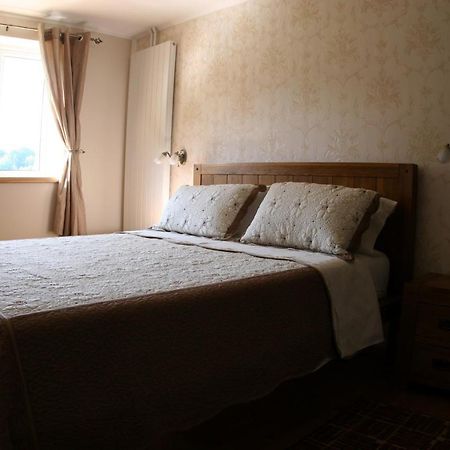 Bed and Breakfast Millenium House 1 Езерца Экстерьер фото