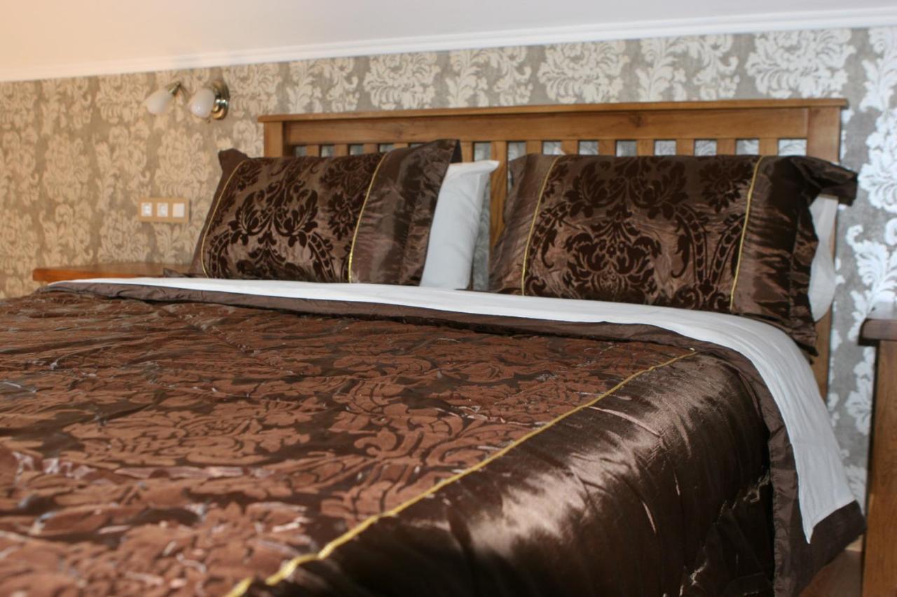 Bed and Breakfast Millenium House 1 Езерца Экстерьер фото